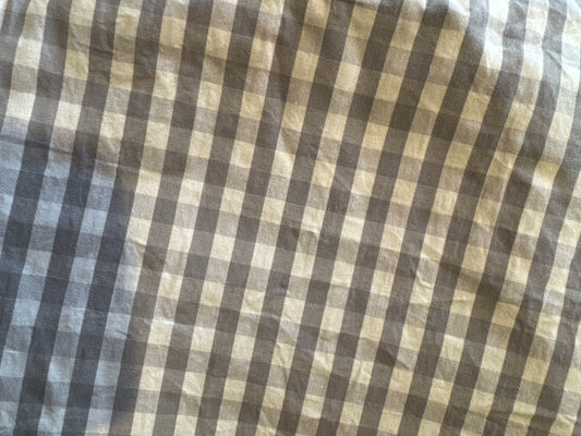 Large Pale Grey Checks (112gsm)